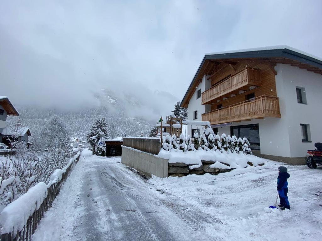 Haus Schloegl Pfunds Exterior foto